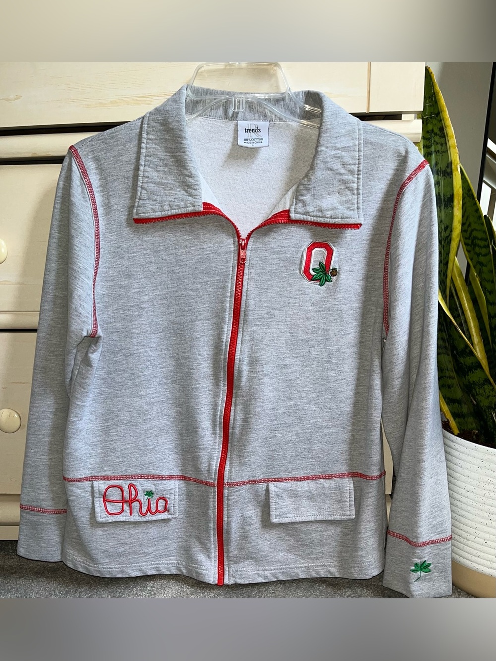 Trendz Women’s Ohio State Buckeyes Full Zip Jacket L